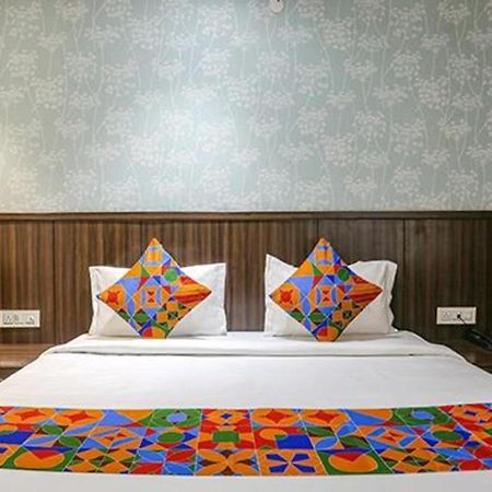 Fabexpress Rg Stay New Delhi Exterior photo