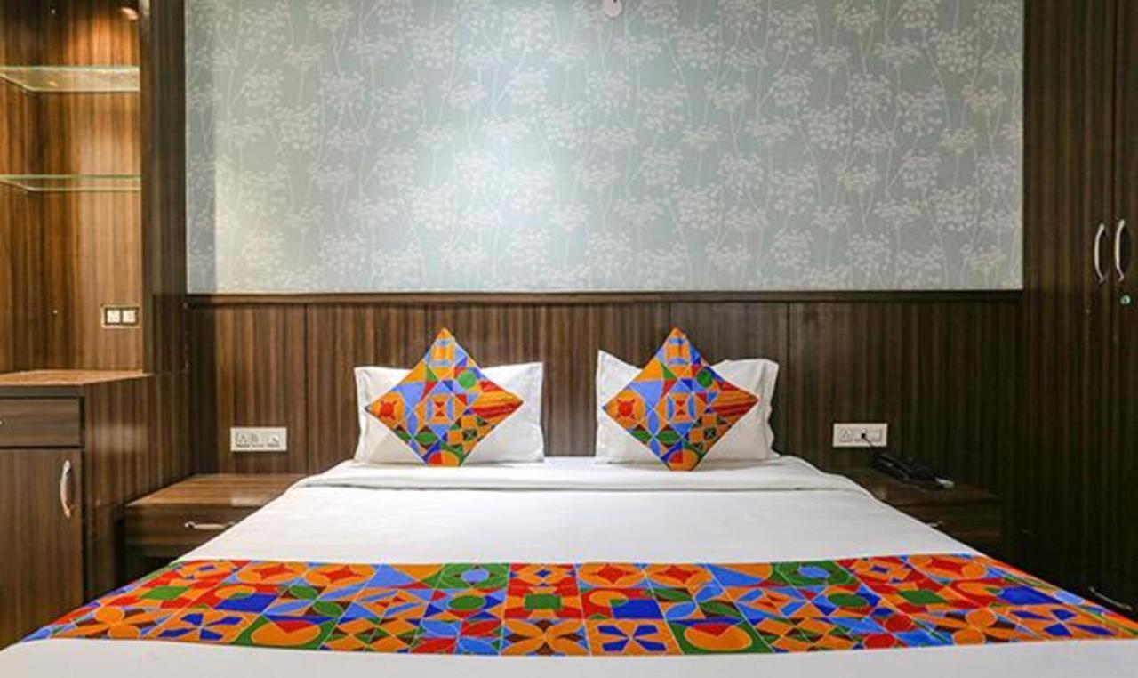 Fabexpress Rg Stay New Delhi Exterior photo